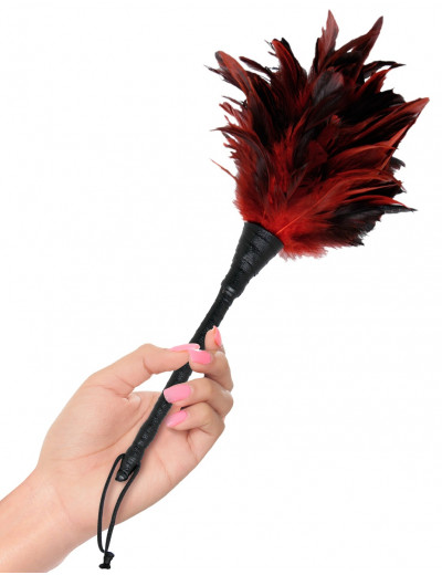 Кисточка с красно-чёрными пёрышками Frisky Feather Duster - 36 см.